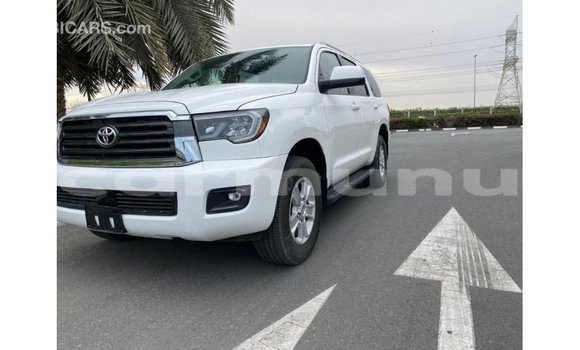 Buy Import Toyota Sequoia White Car in Import - Dubai in Region of Bouenza Buy Import Toyota Sequoia White Car in Import - Dubai in Region of Bouenza