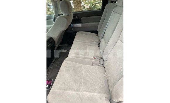 Buy Import Toyota Sequoia White Car in Import - Dubai in Region of Bouenza Buy Import Toyota Sequoia White Car in Import - Dubai in Region of Bouenza