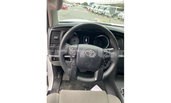 Buy Import Toyota Sequoia White Car in Import - Dubai in Region of Bouenza Buy Import Toyota Sequoia White Car in Import - Dubai in Region of Bouenza