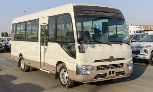 Acheter Import Voiture Toyota Coaster Blanc à Import - Dubai, Région de la Bouenza Acheter Import Voiture Toyota Coaster Blanc à Import - Dubai, Région de la Bouenza