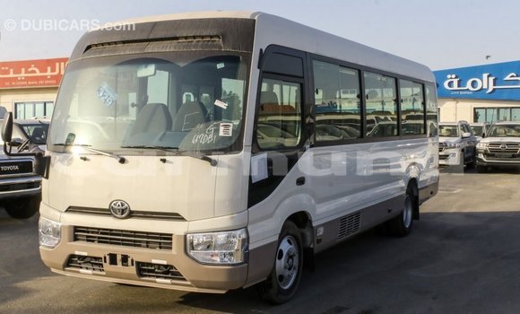 Acheter Import Voiture Toyota Coaster Blanc à Import - Dubai, Région de la Bouenza Acheter Import Voiture Toyota Coaster Blanc à Import - Dubai, Région de la Bouenza