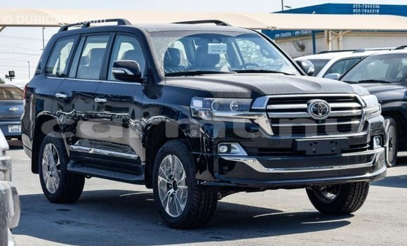 Buy Import Toyota Land Cruiser Black Car in Import - Dubai in Region of Bouenza Buy Import Toyota Land Cruiser Black Car in Import - Dubai in Region of Bouenza