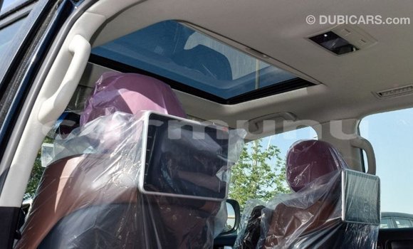 Buy Import Toyota Land Cruiser Black Car in Import - Dubai in Region of Bouenza Buy Import Toyota Land Cruiser Black Car in Import - Dubai in Region of Bouenza