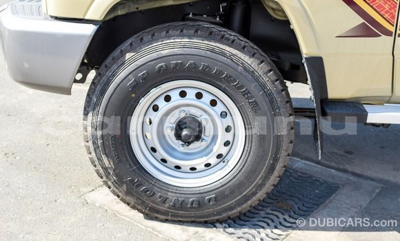 Acheter Import Voiture Toyota Land Cruiser Beige à Import - Dubai, Région de la Bouenza Acheter Import Voiture Toyota Land Cruiser Beige à Import - Dubai, Région de la Bouenza