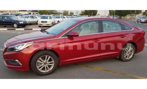 Acheter Import Voiture Hyundai Sonata Rouge à Import - Dubai, Région de la Bouenza Acheter Import Voiture Hyundai Sonata Rouge à Import - Dubai, Région de la Bouenza