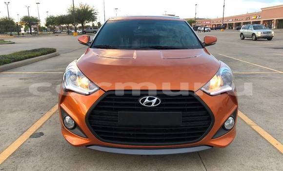Buy Used Hyundai Veloster Beige Car in Brazzaville in Municipality of Brazzaville Buy Used Hyundai Veloster Beige Car in Brazzaville in Municipality of Brazzaville