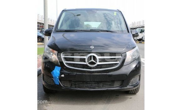 Buy Import Mercedes-Benz 250 Black Car in Import - Dubai in Region of Bouenza Buy Import Mercedes-Benz 250 Black Car in Import - Dubai in Region of Bouenza