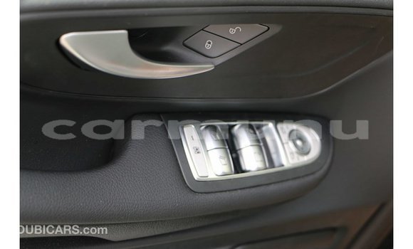 Buy Import Mercedes-Benz 250 Black Car in Import - Dubai in Region of Bouenza Buy Import Mercedes-Benz 250 Black Car in Import - Dubai in Region of Bouenza