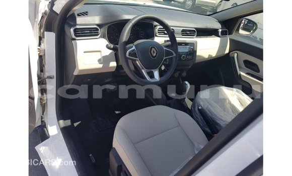 Buy Import Renault 19 White Car in Import - Dubai in Region of Bouenza Buy Import Renault 19 White Car in Import - Dubai in Region of Bouenza