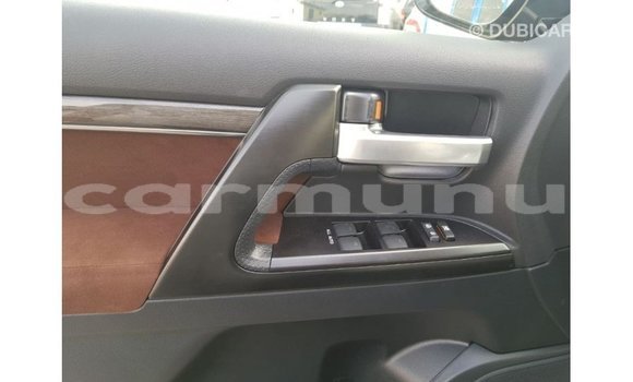 Acheter Import Voiture Toyota Land Cruiser Noir à Import - Dubai, Région de la Bouenza Acheter Import Voiture Toyota Land Cruiser Noir à Import - Dubai, Région de la Bouenza