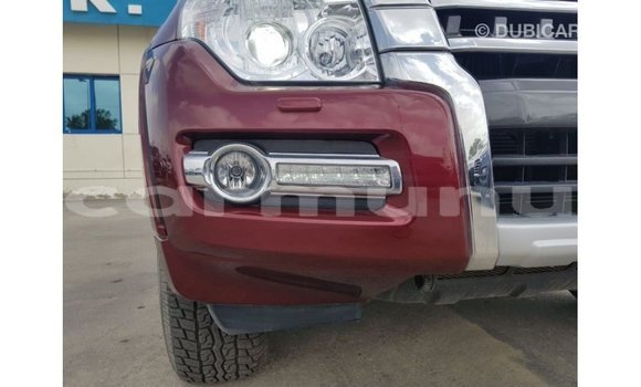 Acheter Import Voiture Mitsubishi Pajero Rouge à Import - Dubai, Région de la Bouenza Acheter Import Voiture Mitsubishi Pajero Rouge à Import - Dubai, Région de la Bouenza