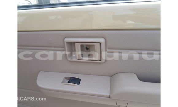 Buy Import Toyota Land Cruiser Beige Car in Import - Dubai in Region of Bouenza Buy Import Toyota Land Cruiser Beige Car in Import - Dubai in Region of Bouenza
