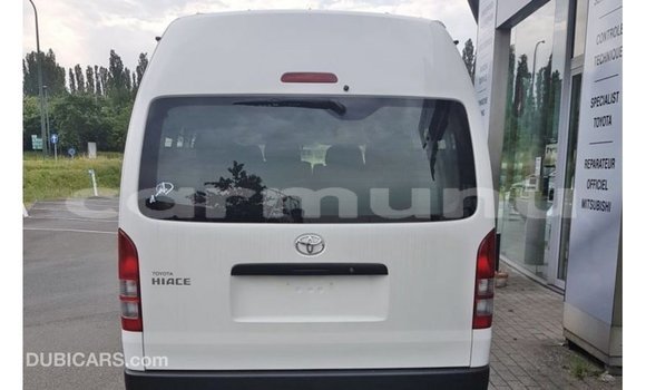 Buy Import Toyota Hiace White Car in Import - Dubai in Region of Bouenza Buy Import Toyota Hiace White Car in Import - Dubai in Region of Bouenza
