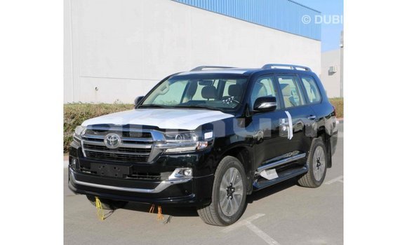 Buy Import Toyota Land Cruiser Black Car in Import - Dubai in Region of Bouenza Buy Import Toyota Land Cruiser Black Car in Import - Dubai in Region of Bouenza