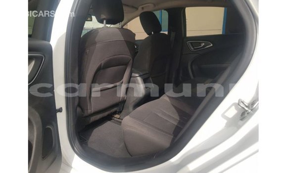 Buy Import Chrysler 200 White Car in Import - Dubai in Region of Bouenza Buy Import Chrysler 200 White Car in Import - Dubai in Region of Bouenza