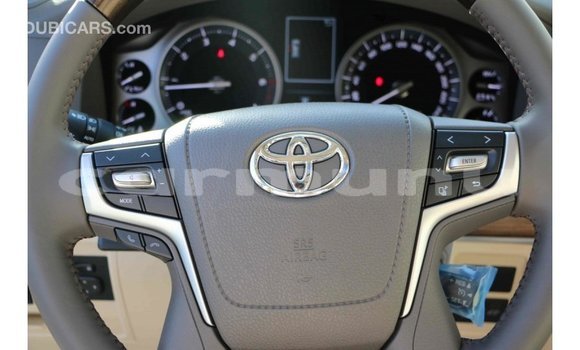 Buy Import Toyota Land Cruiser Black Car in Import - Dubai in Region of Bouenza Buy Import Toyota Land Cruiser Black Car in Import - Dubai in Region of Bouenza