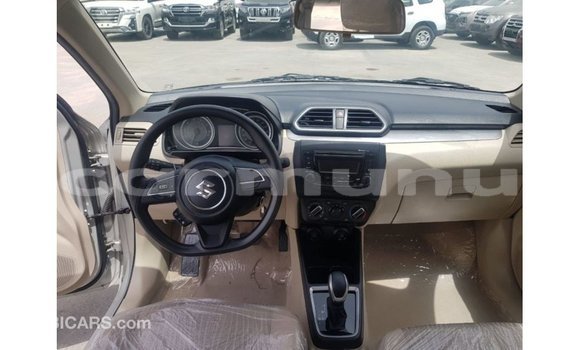 Buy Import Suzuki Carry Other Truck in Import - Dubai in Region of Bouenza Buy Import Suzuki Carry Other Truck in Import - Dubai in Region of Bouenza