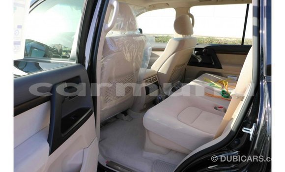 Buy Import Toyota Land Cruiser Black Car in Import - Dubai in Region of Bouenza Buy Import Toyota Land Cruiser Black Car in Import - Dubai in Region of Bouenza