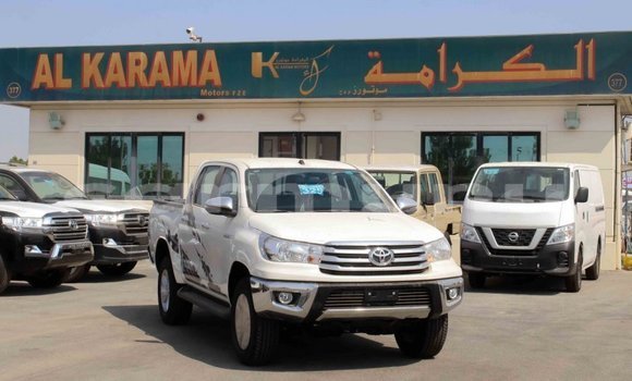 Acheter Import Voiture Toyota Hilux Blanc à Import - Dubai, Région de la Bouenza Acheter Import Voiture Toyota Hilux Blanc à Import - Dubai, Région de la Bouenza