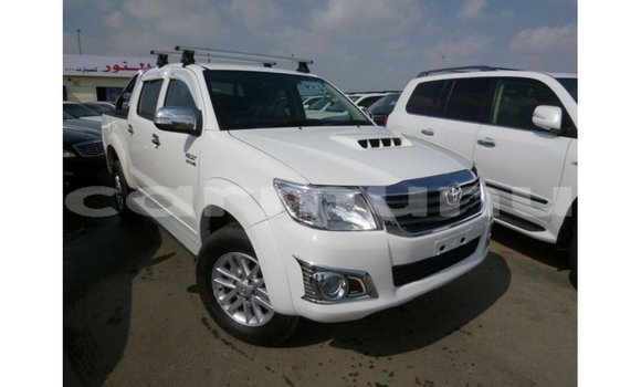 Buy Import Toyota Hilux White Car in Import - Dubai in Region of Bouenza Buy Import Toyota Hilux White Car in Import - Dubai in Region of Bouenza