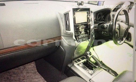Buy Import Toyota Land Cruiser Other Car in Import - Dubai in Region of Bouenza Buy Import Toyota Land Cruiser Other Car in Import - Dubai in Region of Bouenza