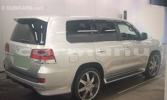 Buy Import Toyota Land Cruiser Other Car in Import - Dubai in Region of Bouenza Buy Import Toyota Land Cruiser Other Car in Import - Dubai in Region of Bouenza