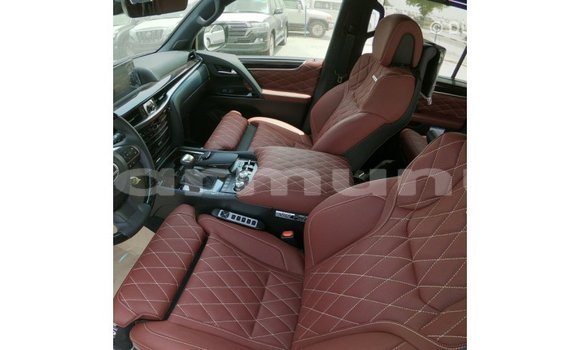 Acheter Import Voiture Lexus LX Noir à Import - Dubai, Région de la Bouenza