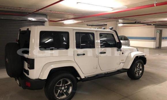 Acheter Occasion Voiture Jeep Wrangler Blanc à Brazzaville, Commune de Brazzaville Acheter Occasion Voiture Jeep Wrangler Blanc à Brazzaville, Commune de Brazzaville