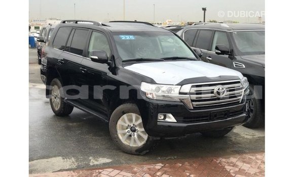 Acheter Import Voiture Toyota Land Cruiser Noir à Import - Dubai, Région de la Bouenza Acheter Import Voiture Toyota Land Cruiser Noir à Import - Dubai, Région de la Bouenza