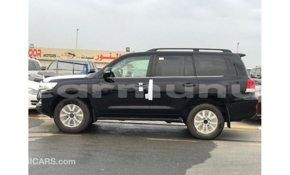 Acheter Import Voiture Toyota Land Cruiser Noir à Import - Dubai, Région de la Bouenza Acheter Import Voiture Toyota Land Cruiser Noir à Import - Dubai, Région de la Bouenza