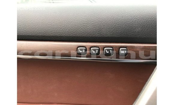 Acheter Import Voiture Toyota Land Cruiser Noir à Import - Dubai, Région de la Bouenza Acheter Import Voiture Toyota Land Cruiser Noir à Import - Dubai, Région de la Bouenza