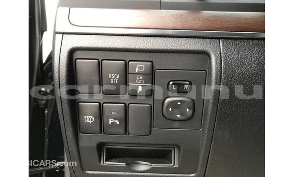 Acheter Import Voiture Toyota Land Cruiser Noir à Import - Dubai, Région de la Bouenza Acheter Import Voiture Toyota Land Cruiser Noir à Import - Dubai, Région de la Bouenza