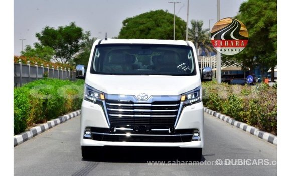 Acheter Import Voiture Toyota Granvia Blanc à Import - Dubai, Région de la Bouenza Acheter Import Voiture Toyota Granvia Blanc à Import - Dubai, Région de la Bouenza