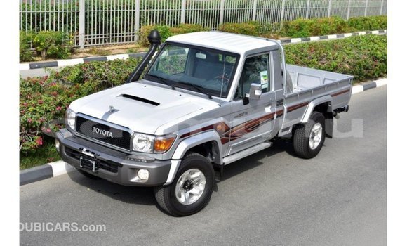 Acheter Import Voiture Toyota Land Cruiser Autre à Import - Dubai, Région de la Bouenza Acheter Import Voiture Toyota Land Cruiser Autre à Import - Dubai, Région de la Bouenza
