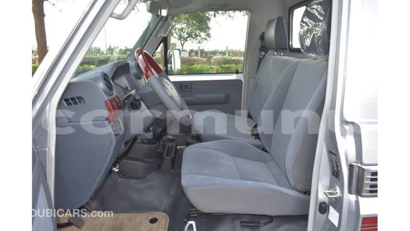 Big with watermark toyota land cruiser region of bouenza import dubai 3624