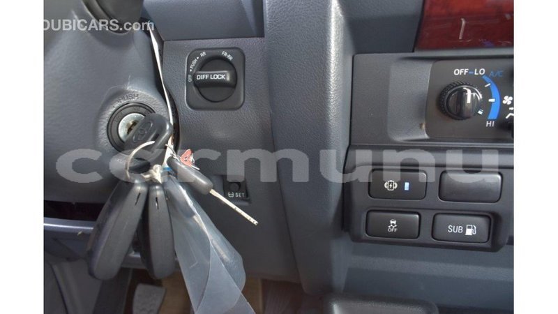 Big with watermark toyota land cruiser region of bouenza import dubai 3624