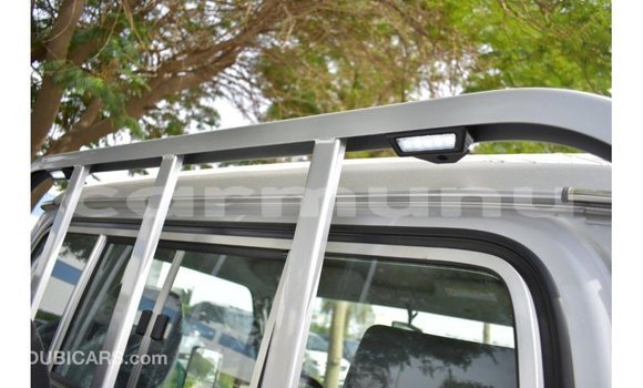 Acheter Import Voiture Toyota Land Cruiser Autre à Import - Dubai, Région de la Bouenza Acheter Import Voiture Toyota Land Cruiser Autre à Import - Dubai, Région de la Bouenza