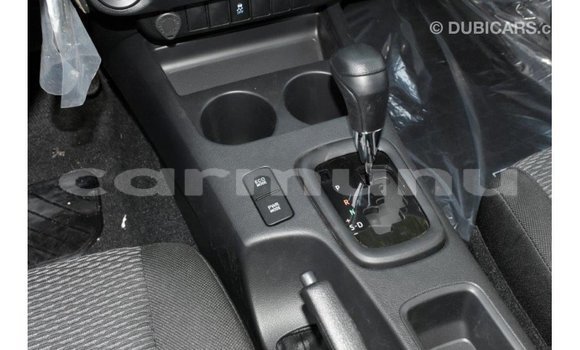 Acheter Import Voiture Toyota Hilux Blanc à Import - Dubai, Région de la Bouenza Acheter Import Voiture Toyota Hilux Blanc à Import - Dubai, Région de la Bouenza