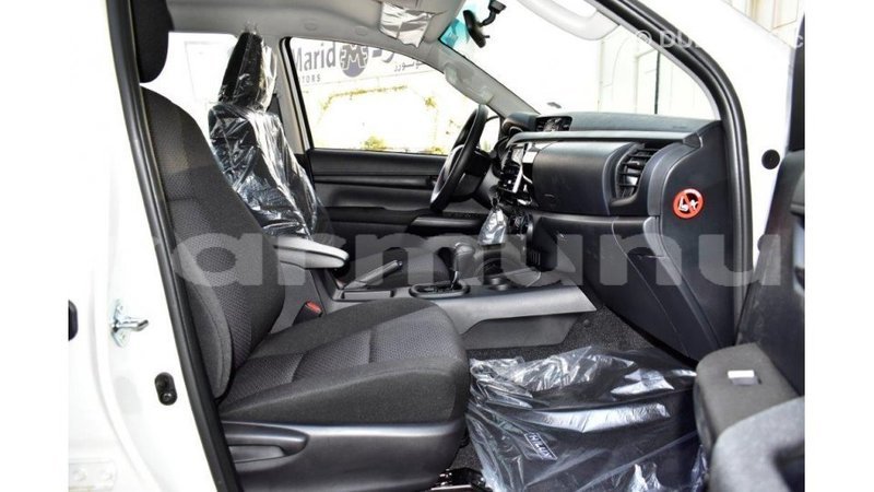 Big with watermark toyota hilux region de la bouenza import dubai 3626