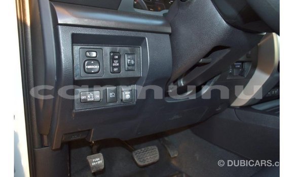 Acheter Import Voiture Toyota Tundra Blanc à Import - Dubai, Région de la Bouenza Acheter Import Voiture Toyota Tundra Blanc à Import - Dubai, Région de la Bouenza