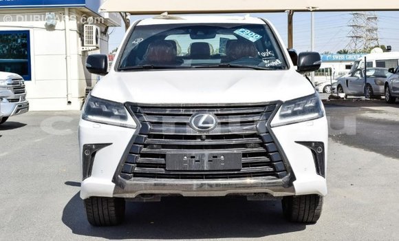 Acheter Import Voiture Lexus LX Blanc à Import - Dubai, Région de la Bouenza Acheter Import Voiture Lexus LX Blanc à Import - Dubai, Région de la Bouenza