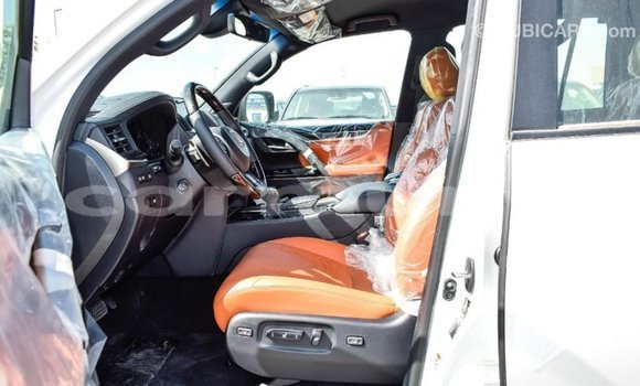 Acheter Import Voiture Lexus LX Blanc à Import - Dubai, Région de la Bouenza Acheter Import Voiture Lexus LX Blanc à Import - Dubai, Région de la Bouenza