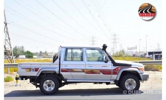 Acheter Import Voiture Toyota Land Cruiser Autre à Import - Dubai, Région de la Bouenza Acheter Import Voiture Toyota Land Cruiser Autre à Import - Dubai, Région de la Bouenza
