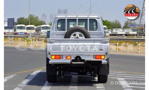Acheter Import Voiture Toyota Land Cruiser Autre à Import - Dubai, Région de la Bouenza Acheter Import Voiture Toyota Land Cruiser Autre à Import - Dubai, Région de la Bouenza