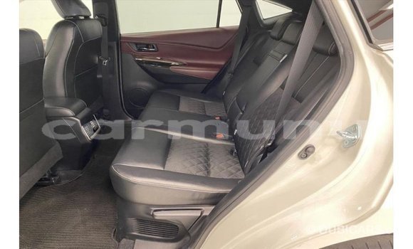 Buy Import Toyota Harrier White Car in Import - Dubai in Region of Bouenza Buy Import Toyota Harrier White Car in Import - Dubai in Region of Bouenza