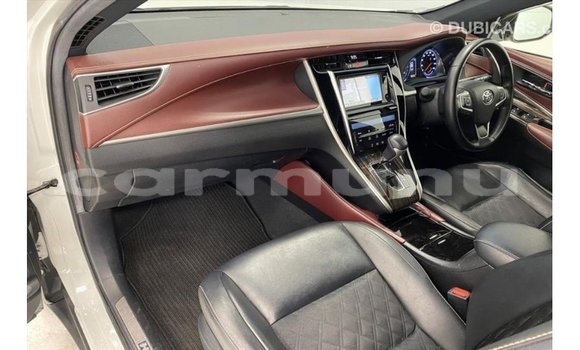 Buy Import Toyota Harrier White Car in Import - Dubai in Region of Bouenza Buy Import Toyota Harrier White Car in Import - Dubai in Region of Bouenza
