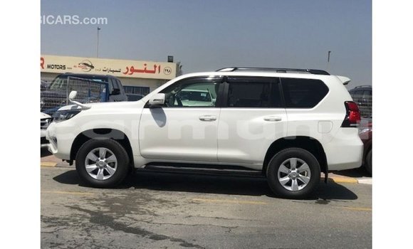 Acheter Import Voiture Toyota Prado Blanc à Import - Dubai, Région de la Bouenza Acheter Import Voiture Toyota Prado Blanc à Import - Dubai, Région de la Bouenza