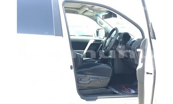 Acheter Import Voiture Toyota Prado Blanc à Import - Dubai, Région de la Bouenza Acheter Import Voiture Toyota Prado Blanc à Import - Dubai, Région de la Bouenza