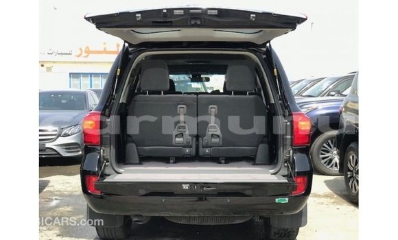 Acheter Import Voiture Toyota Land Cruiser Noir à Import - Dubai, Région de la Bouenza Acheter Import Voiture Toyota Land Cruiser Noir à Import - Dubai, Région de la Bouenza