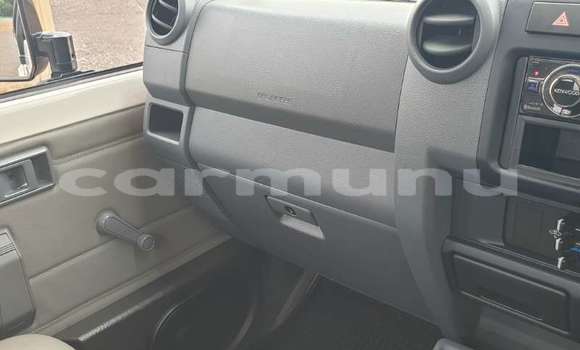 Acheter Occasion Voiture Toyota Land Cruiser Blanc à Brazzaville, Commune de Brazzaville Acheter Occasion Voiture Toyota Land Cruiser Blanc à Brazzaville, Commune de Brazzaville